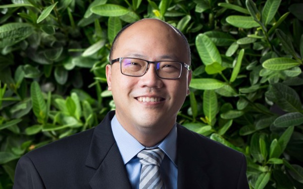Dr Tan Siong San