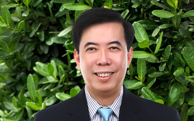 Dr Charles Tsang