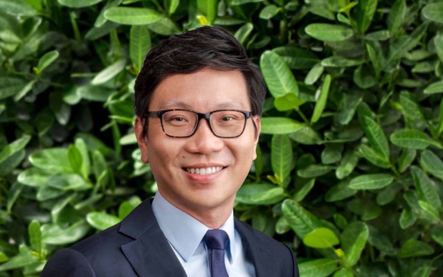 Dr Pauleon Tan