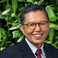 Dr Tan Yew Oo